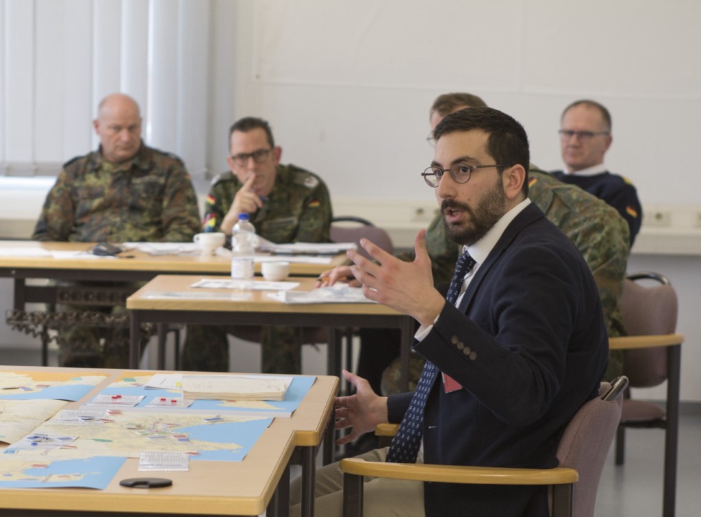 NATO'dan genç Türk komite başkanına "Erken Kariyer" ödülü