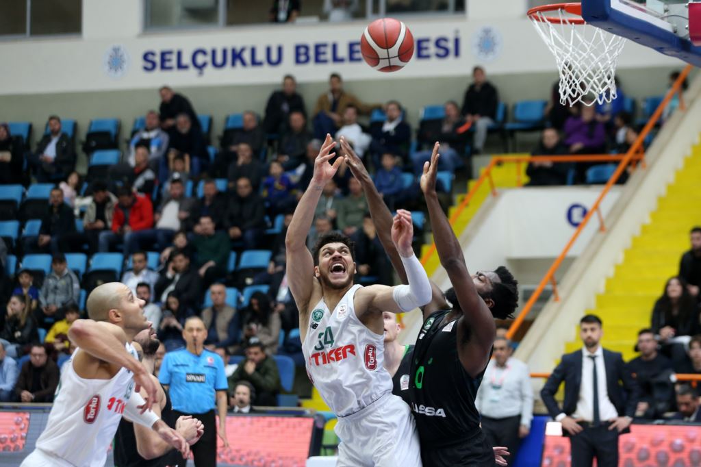 AYOS Konyaspor Basketbol: 83 - Darüşşafaka Lassa: 73