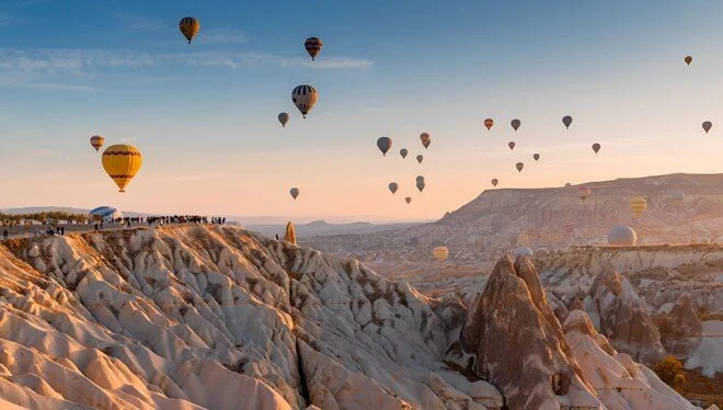 Kapadokya'daki turizm merkezlerini mart ayında 168 bin turist ziyaret etti