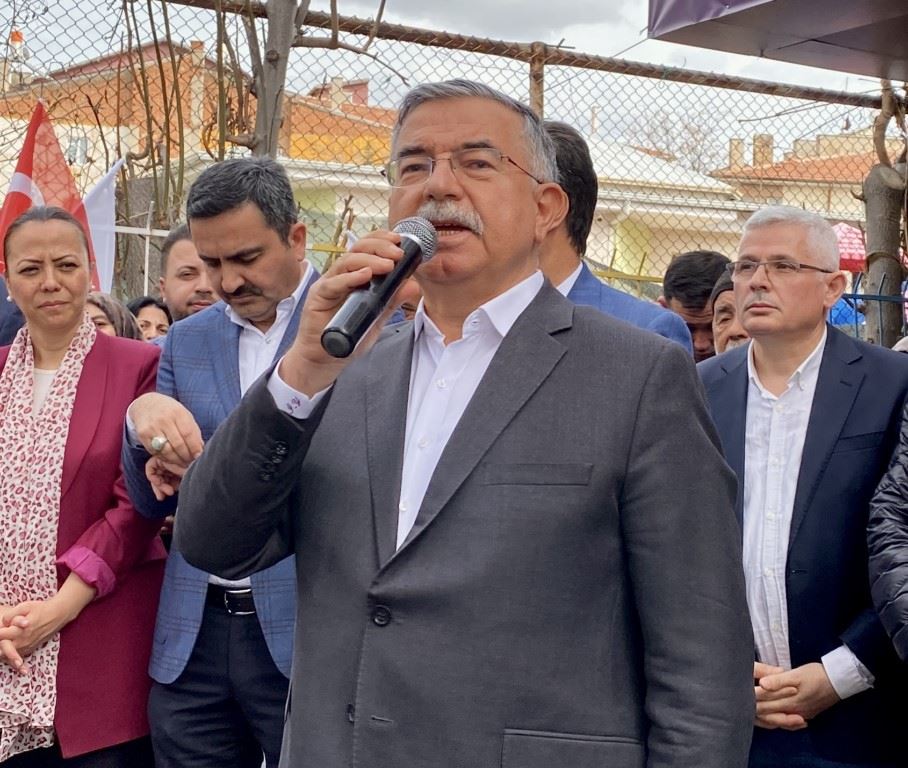 AK Parti Grup Başkanı İsmet Yılmaz Kırşehir'de konuştu