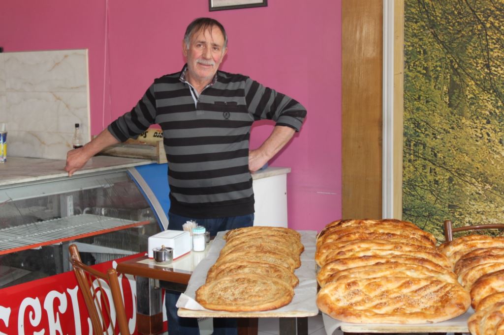 Efsane’den Ramazan’da askıda ekmek uygulaması