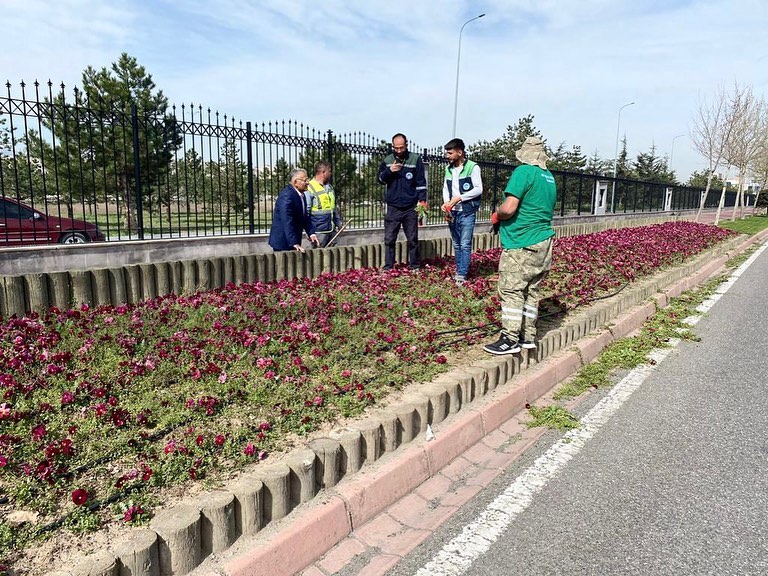 Büyükkılıç, Millet Bahçesi'ni inceledi