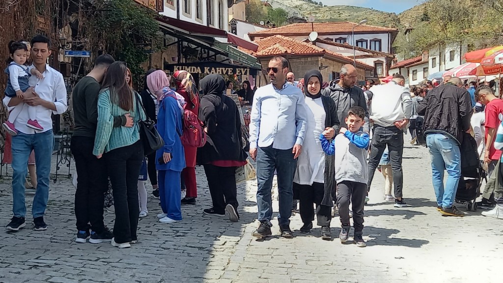 Beypazarı ilçesine bayram yoğunluğu