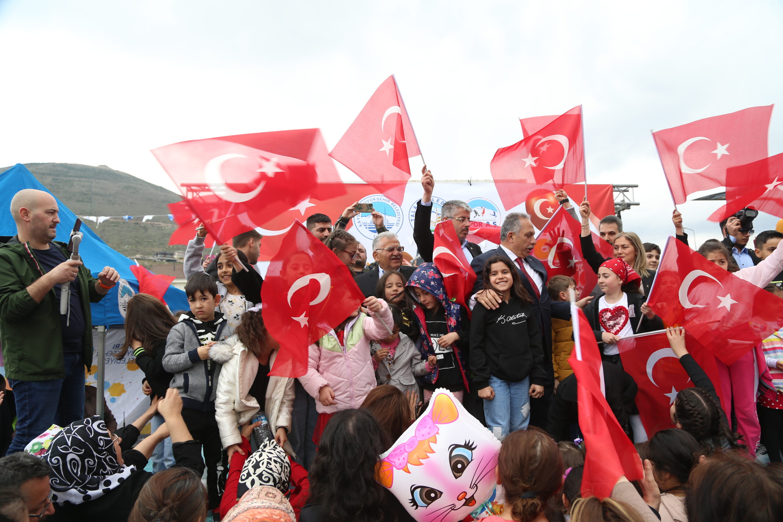 Kayseri'de "çocuk şenliği" düzenlendi