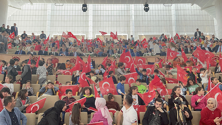 23 Nisan Ulusal Egemenlik ve Çocuk Bayramı törenlerle kutlanıyor