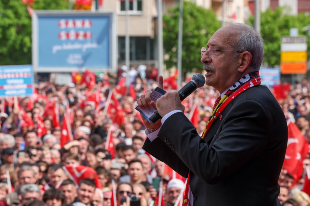 Cumhurbaşkanı adayı Kılıçdaroğlu, Eskişehir mitinginde konuştu