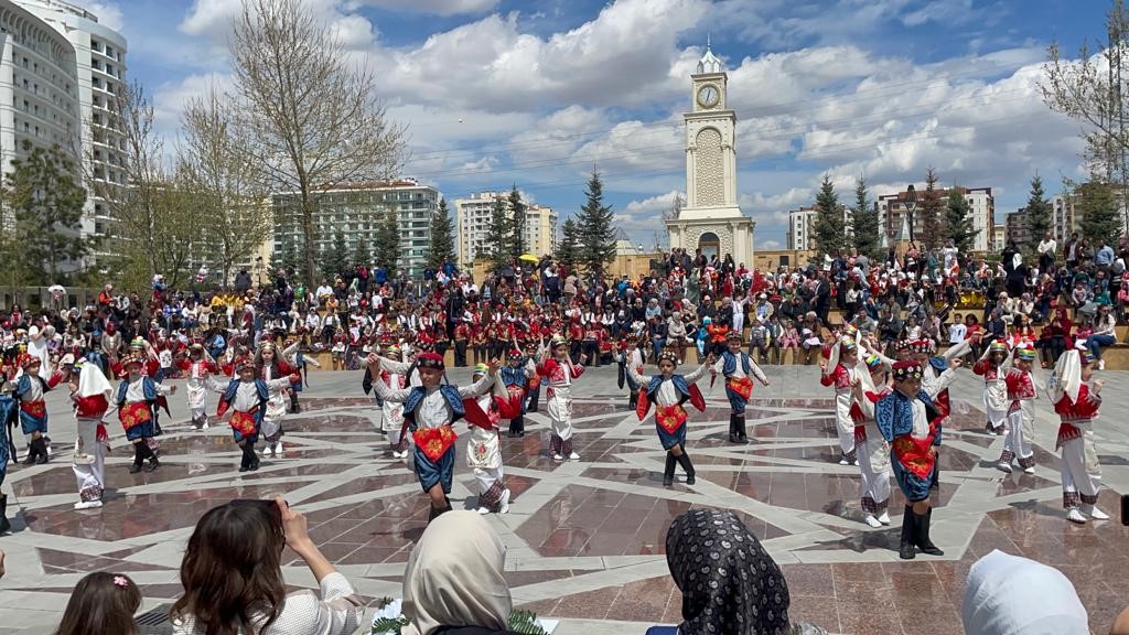 Kalehan Ecdat Parkı'nda 23 Nisan Çocuk Şenliği düzenlendi