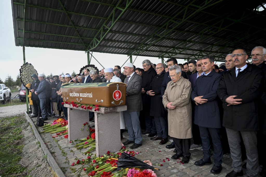 Eski ATO Başkanvekili Mehmet Aypek son yolculuğuna uğurlandı