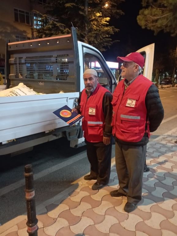 Kızılay Ramazanda da ailelerin yüzlerini güldürdü