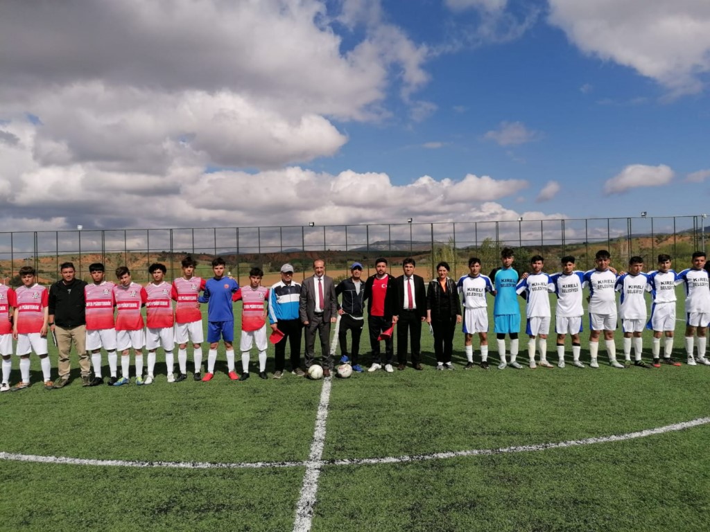 Konya'nın Hüyük ilçesinde okullar arası futbol turnuvası başladı