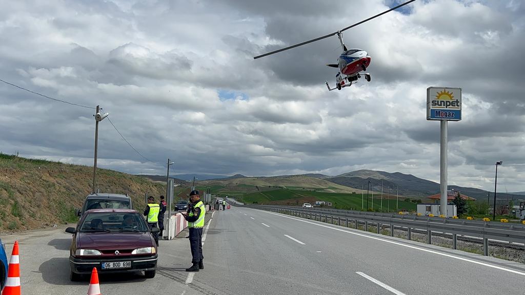 "Cayrokopter" ile trafik denetimi yapıldı