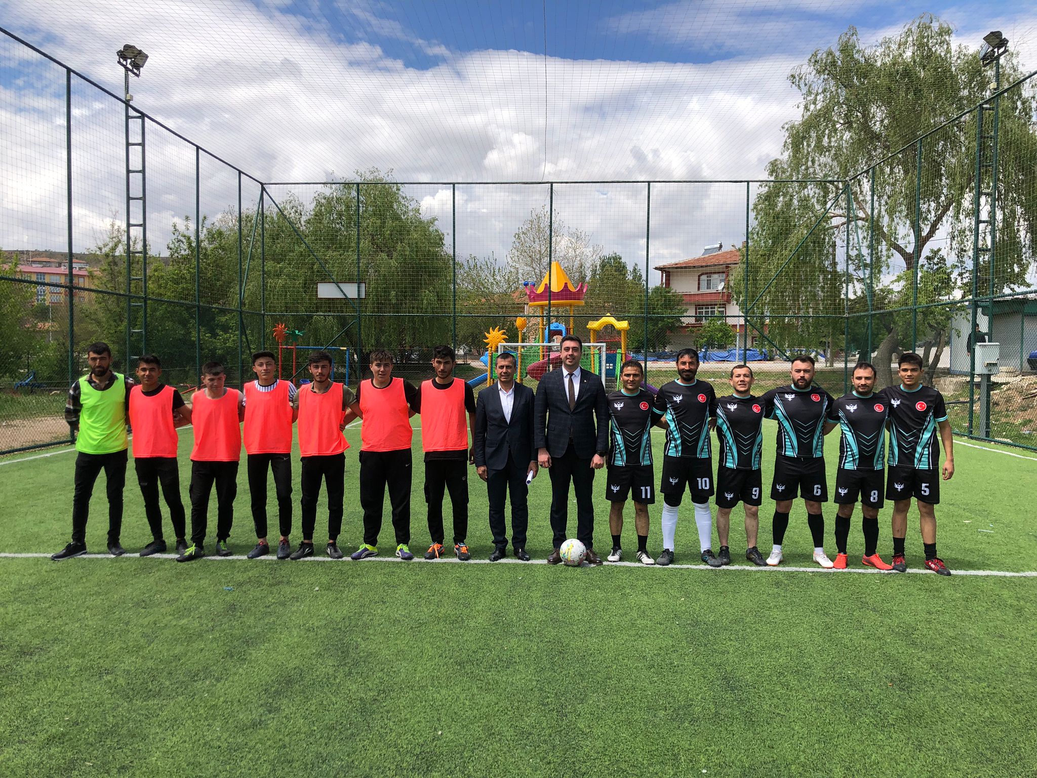 Gençlik Haftası dolayısıyla futbol turnuvası düzenlendi