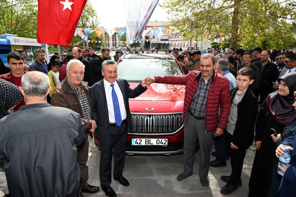 Türkiye'nin yerli otomobili Togg Seydişehir'de sergilendi