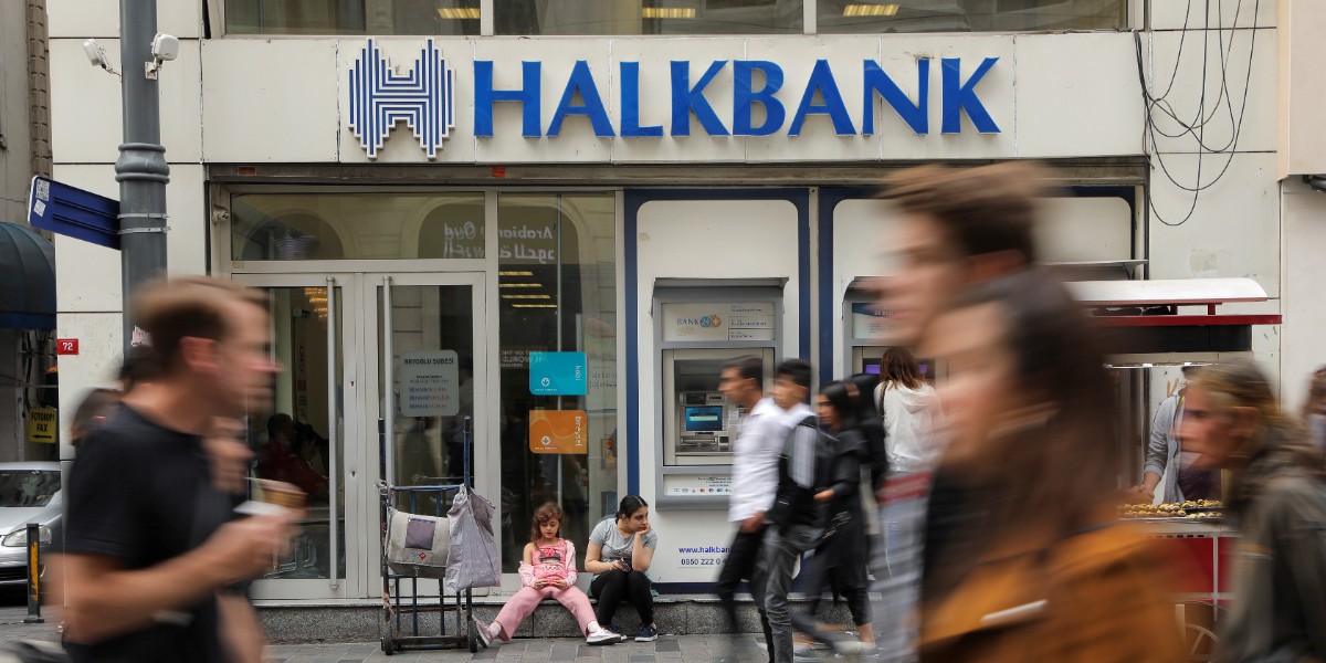 halkbank özel sektör çalışanlarına 50 bin tl kredi