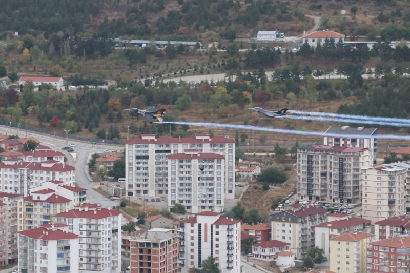 aa-20231015-32411395-32411393-soloturk-yozgat-semalarinda-gosteri-ucusu-yapti.jpg