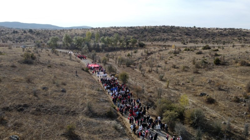 aa-20231015-32412241-32412234-cankirida-14-istiklal-yolu-yuruyusu-gerceklestirildi.jpg