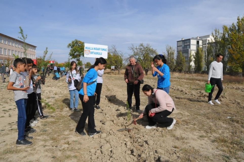 aksehirli-ogrenciler-gelecege-nefes-oldu-2-001.jpg