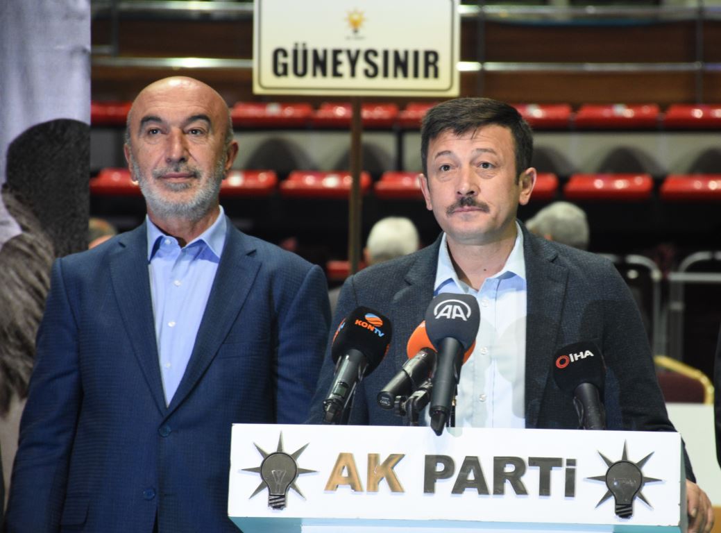 aa-20231126-33027639-33027637-konyada-ak-parti-belediye-baskan-adaylari-icin-temayul-yoklamasi.jpg