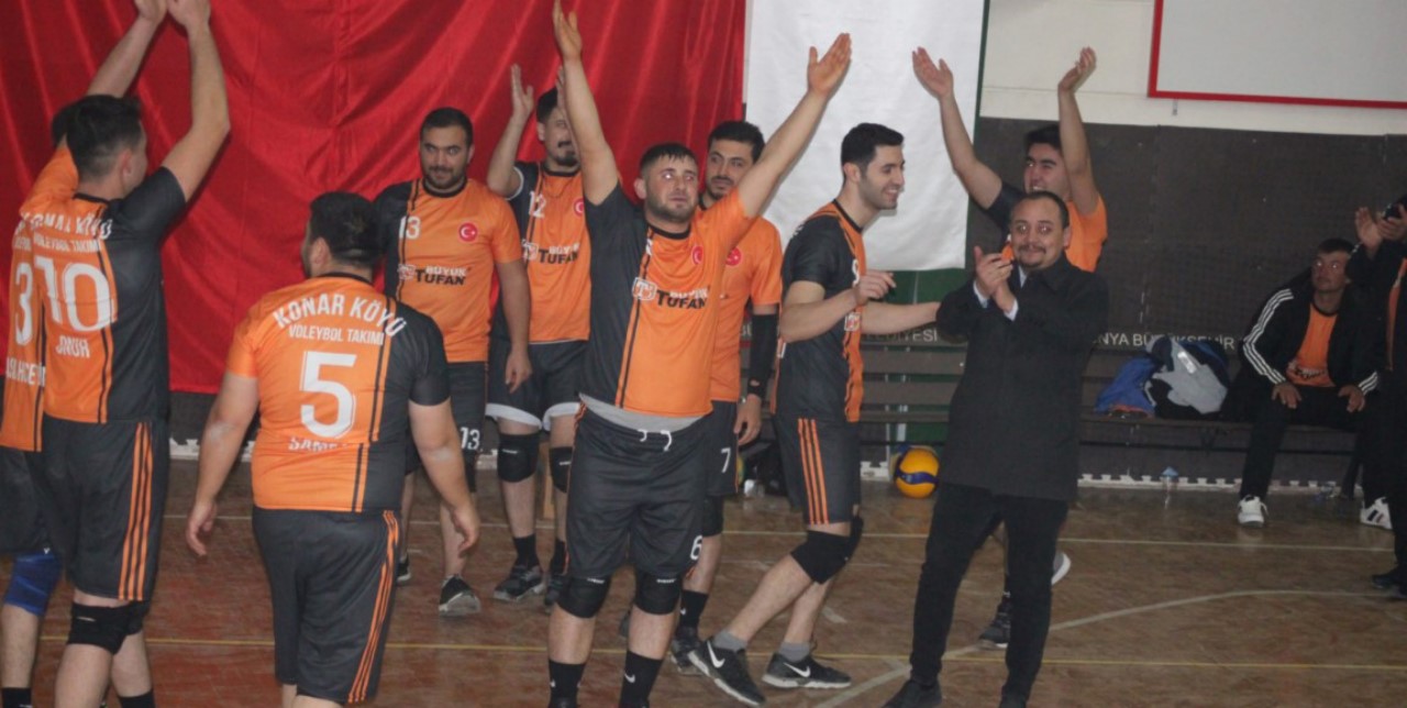 voleybolda-konara-yan-bakilmiyor-2.jpg