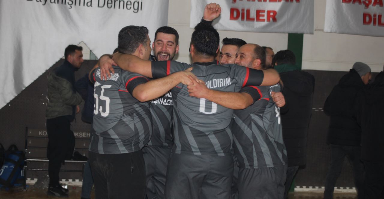 voleybol-yari-final-karsilasmalari-6.jpg