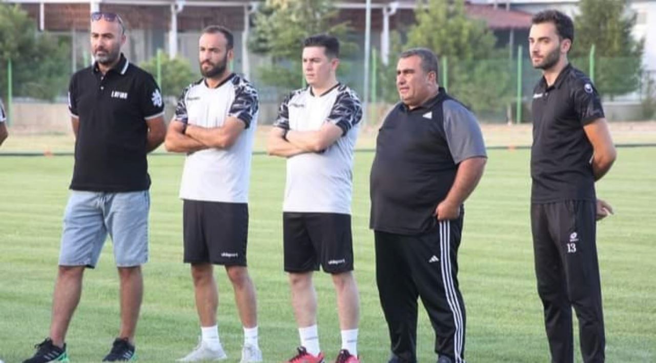 sarayonu-belediyespor-topbasi-yapti-1.jpg