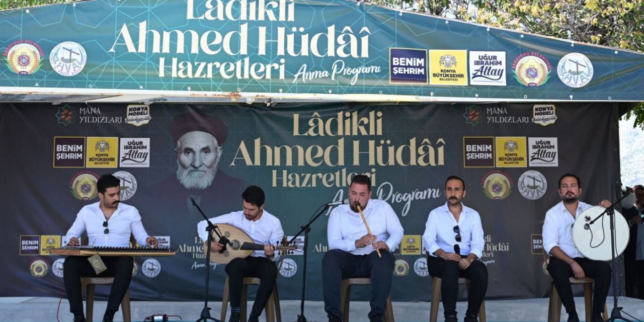 ladikli-ahmet-hudai-aniliyor.jpg