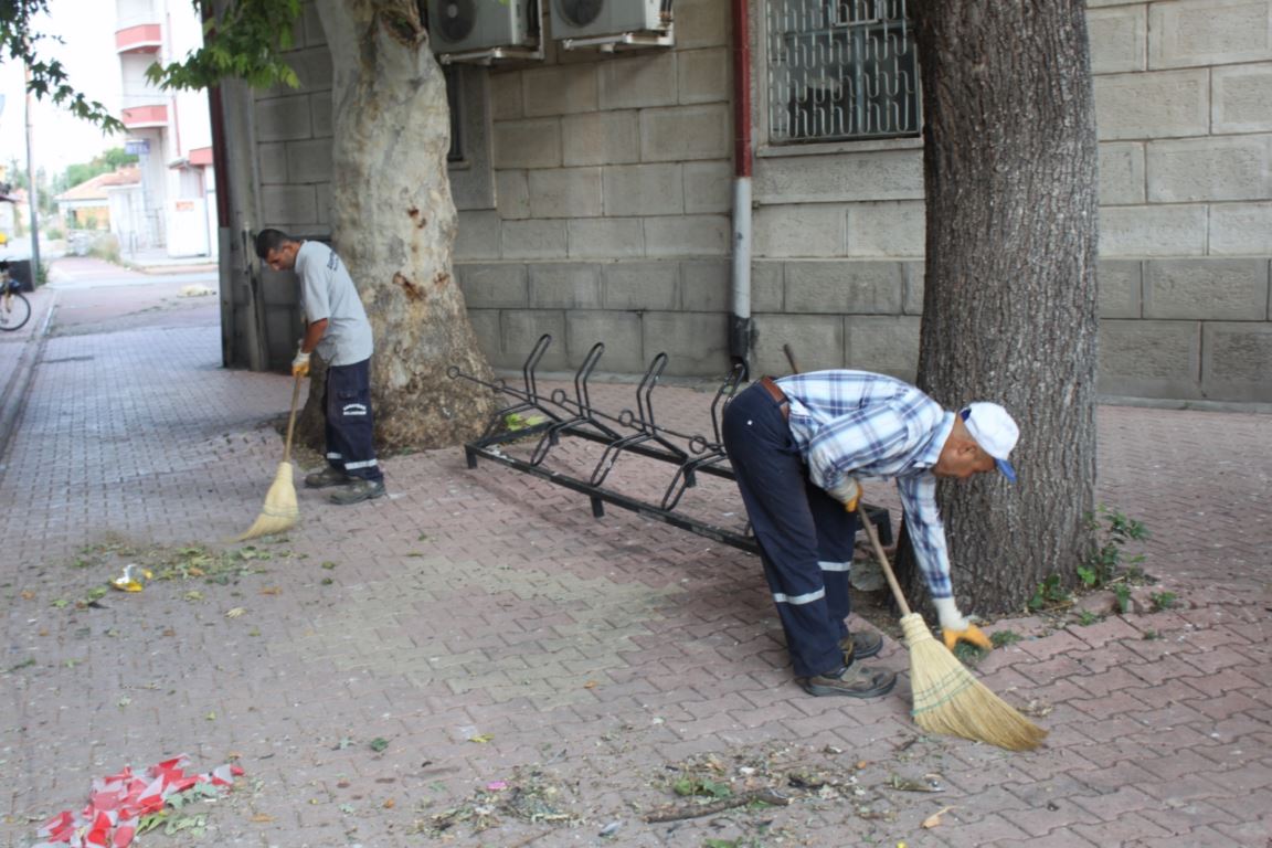 sarayonu-belediye-temizlik-calisma-2.jpg