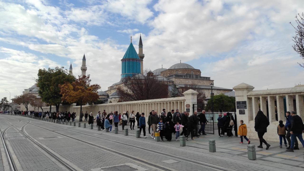 konya-buyuk-bulusmaya-hazirlaniyor-trafik.jpeg