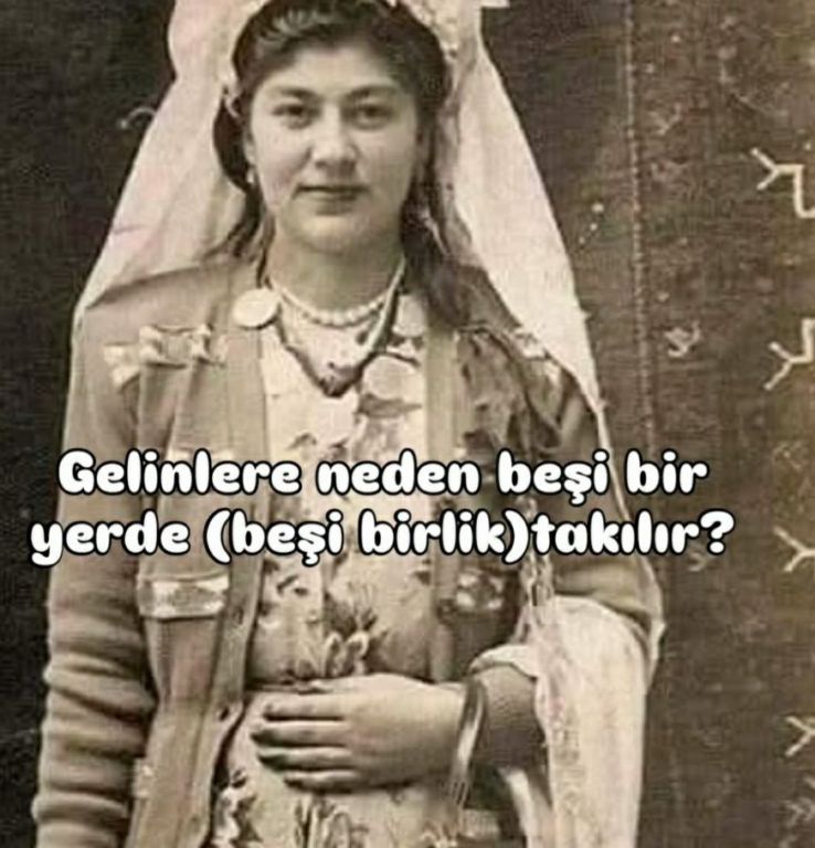 gelinlere-neden-besi-bir-yerde-takilir-4.jpg