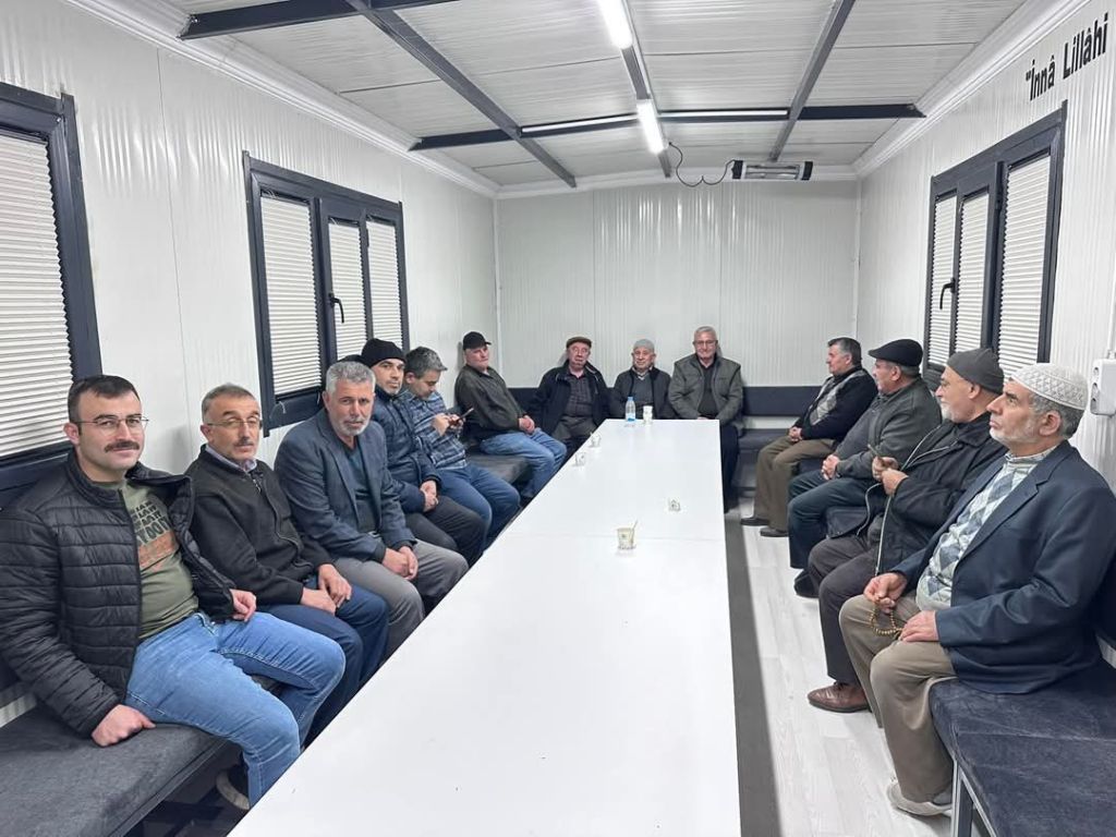 mahalle-icin-taziye-araci-yaptirdilar-5.jpg