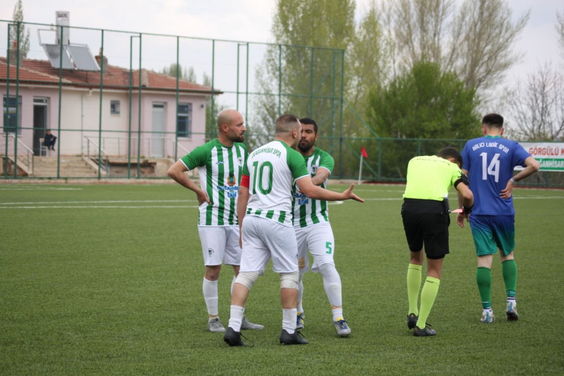 furtbolda-kaos-son-bulmuyor-2.jpg
