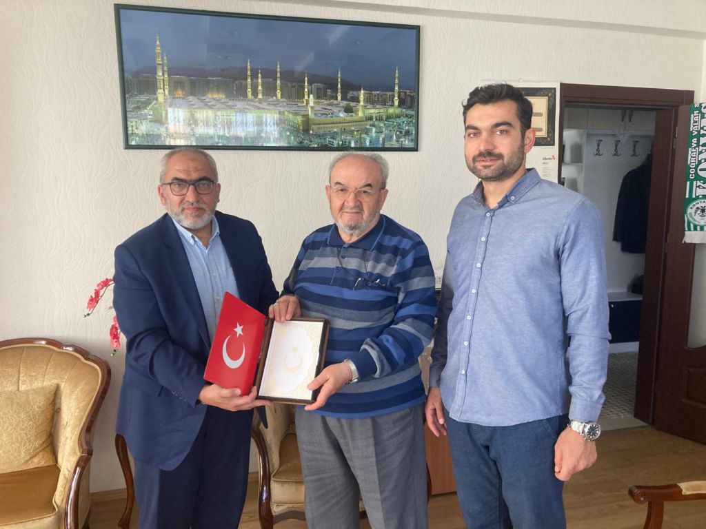 buyuklere-vefa-gosteriorlar-1.jpg