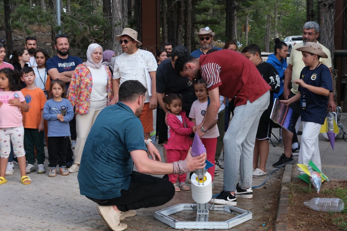 gokyuzu-tutkunlari-astrofestte-bulustu2.jpg