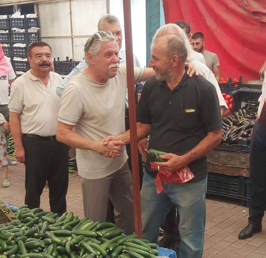 chp-meram-ve-cumrada-vatandaslari-dinledi2.jpeg
